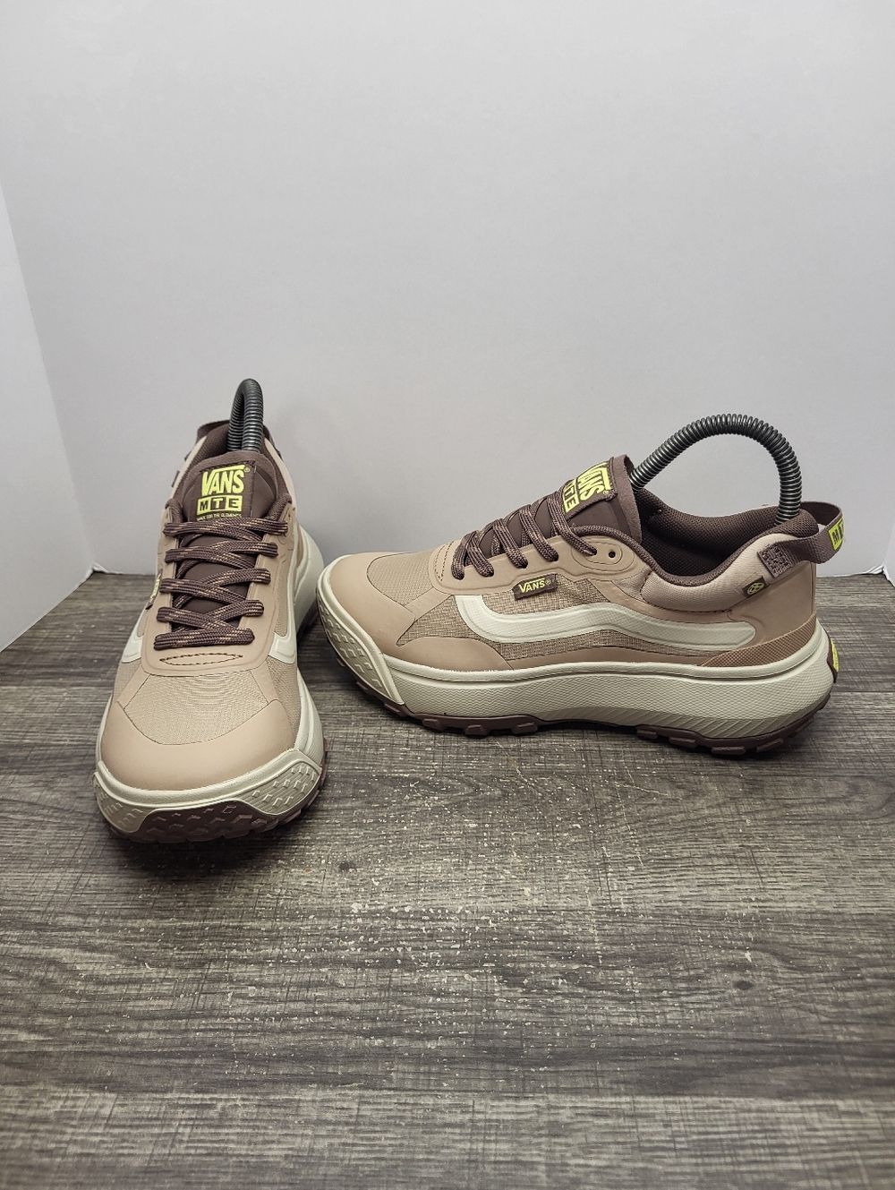 Vans MTE Crosspath Tan Mauve Size Women’s Size 6.5 Sneakers New